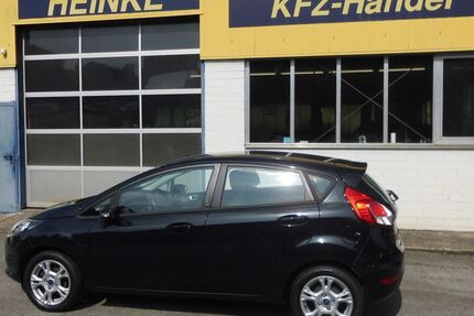Ford Fiesta 156.900 km 4.450 € Burscheid 51399