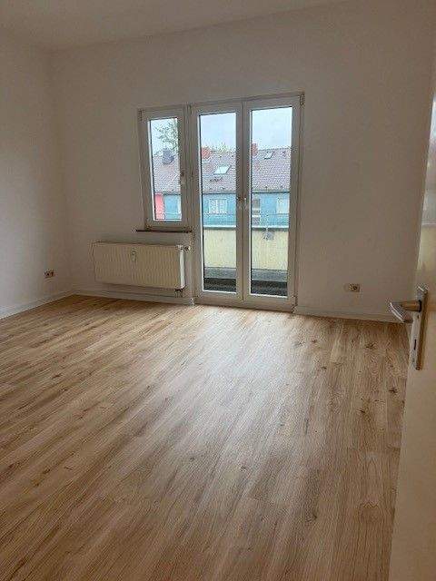 Helle 2 Zimmerwohnung mit Wohnküche und 2 Balkonen 2 zimmer