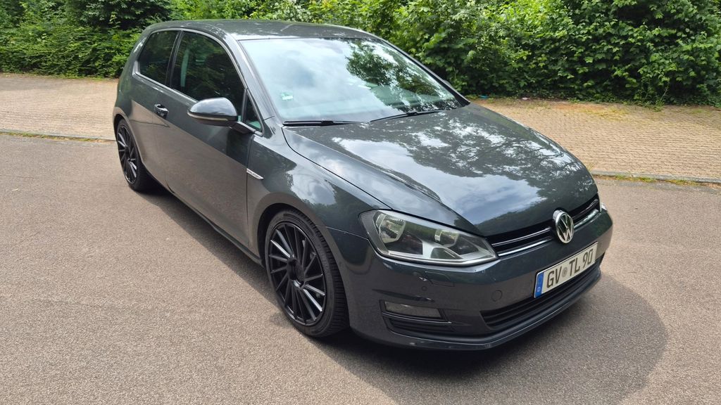 VW Golf 69.000 km 10.200 &euro; Grevenbroich 41517