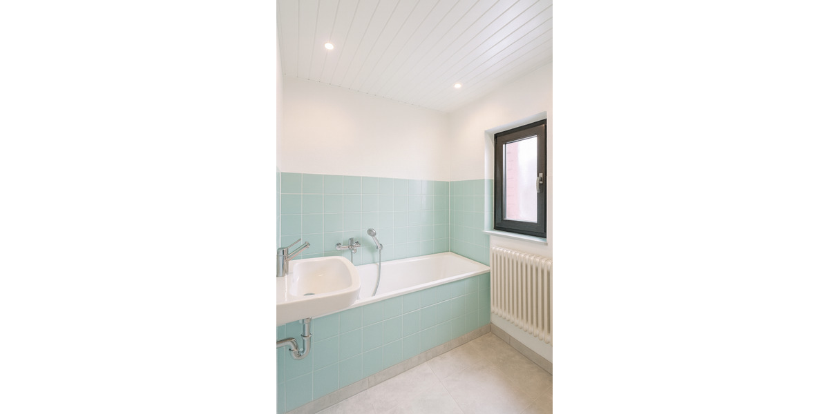 Wohnen mit Raum zur Entfaltung - Reiheneckhaus mit großem Grundstück 4 zimmer