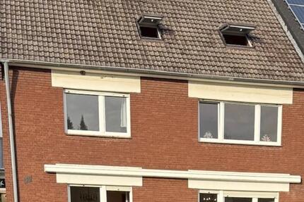 großzügige 4 Zimmer Wohnung mit Balkon in Lechenich *BITTE den gesamten Text lesen* 4 zimmer