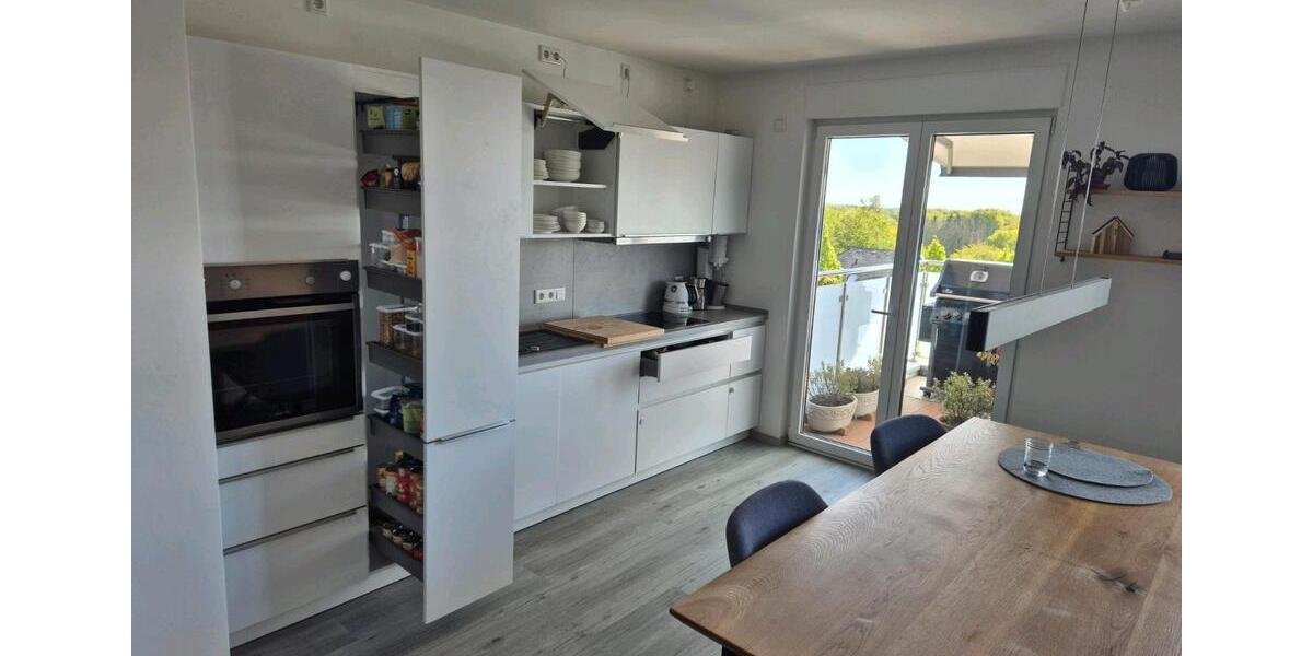 Dachgeschoßwohnung Leichlingen (Rheinland) - 3 Zimmer, 95 m&sup2;, 1.249&euro; | Angebot:26692780