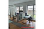 Zwei Einzel-Cowork-Schreibtische im Düsseldorfer Altbau – flexibel, sofort zimmer