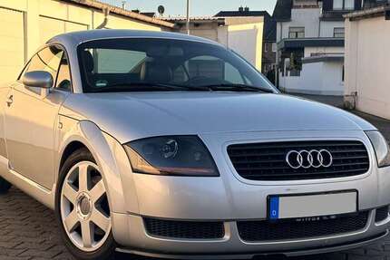 Audi TT 245.324 km 3.300 &euro; Brühl 50321