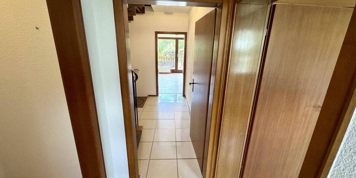 Schöne Doppelhaushälfte zentral in Leverkusen Lützenkirchen 4 zimmer