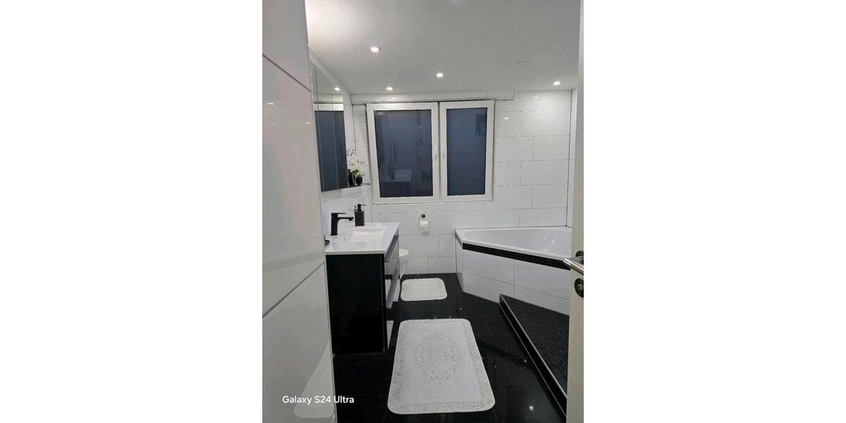 Wohnung zu verkaufen gute Lage in alt Hackenbroich 3 zimmer