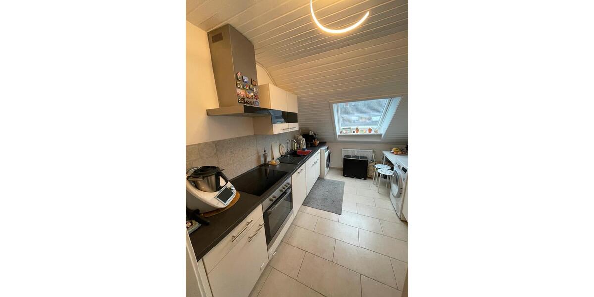 Dachgeschoßwohnung Leverkusen - 3 Zimmer, 83 m&sup2;, 230.000&euro; | Angebot:25257358