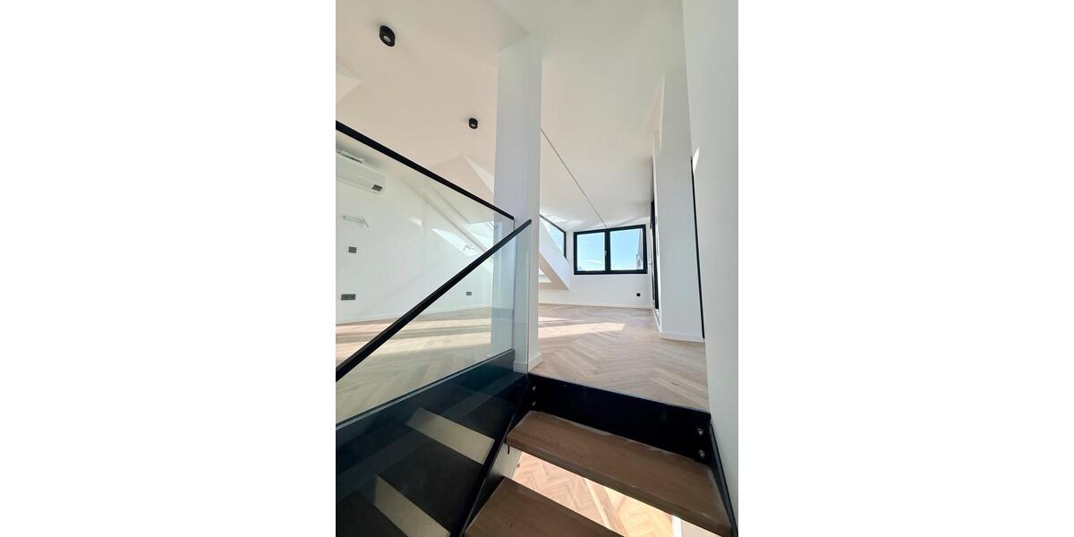 Einfamilienhaus Düsseldorf Pempelfort - 2 Zimmer, 95 m&sup2;, 2.150&euro; | Angebot:26289261