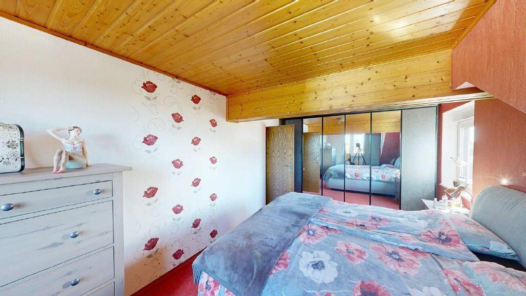 Einfamilienhaus Erftstadt Lechenich - 8 Zimmer, 226 m&sup2;, 535.000&euro; | Angebot:24915726