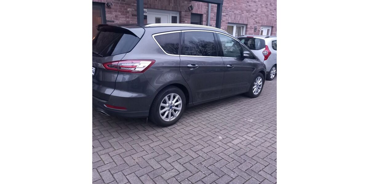 Ford S-Max 192.500 km 11.199 &euro; Köln 50769