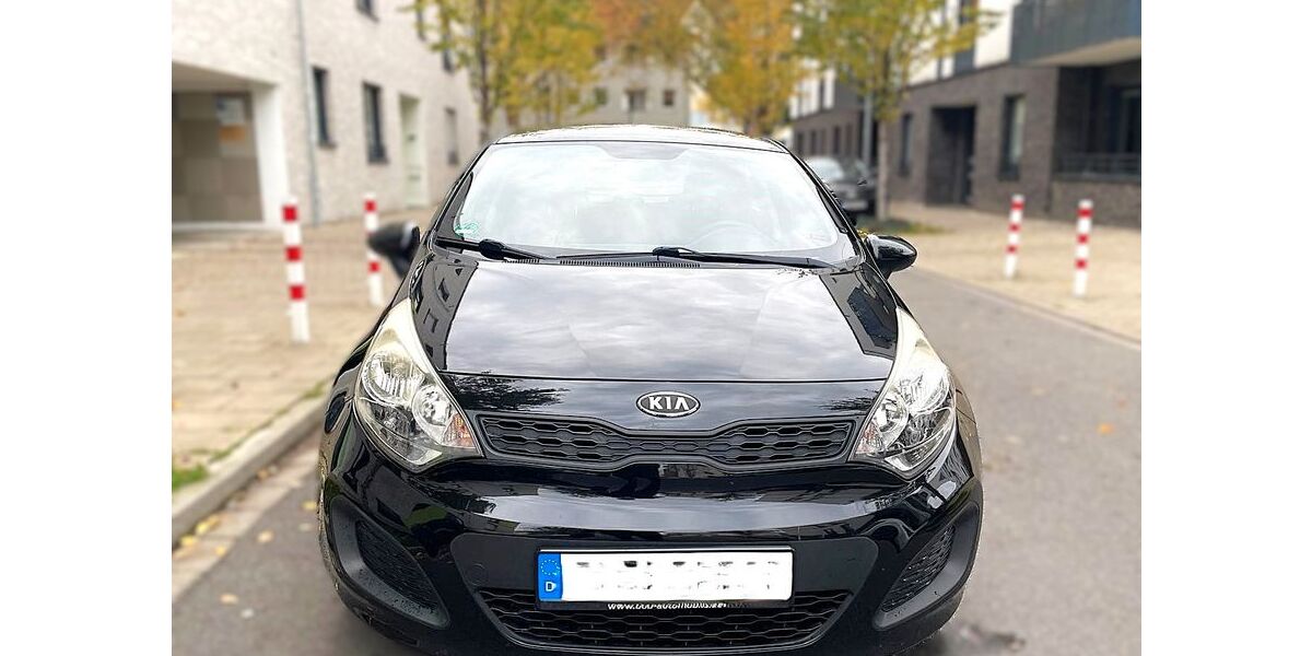 Kia Rio 59.950 km 6.790 &euro; Düsseldorf 40227