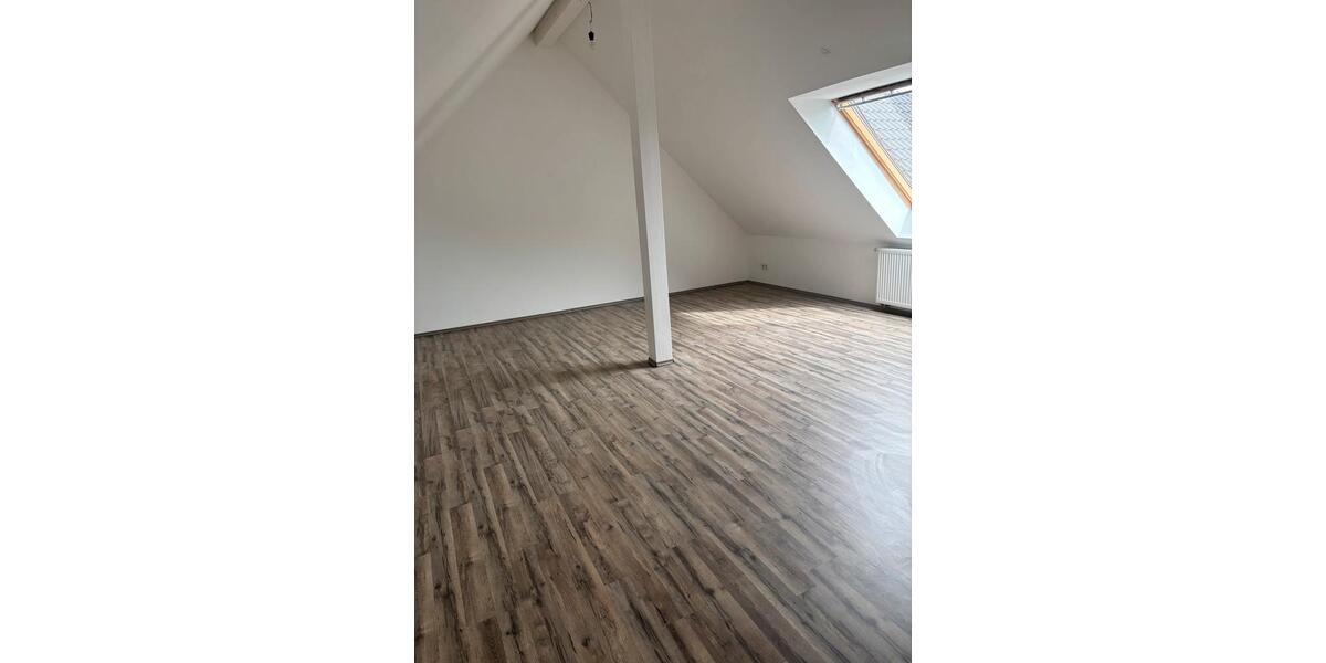 Maisonettenwohnung Overath - 2 Zimmer, 118 m&sup2;, 1.400&euro; | Angebot:26225042