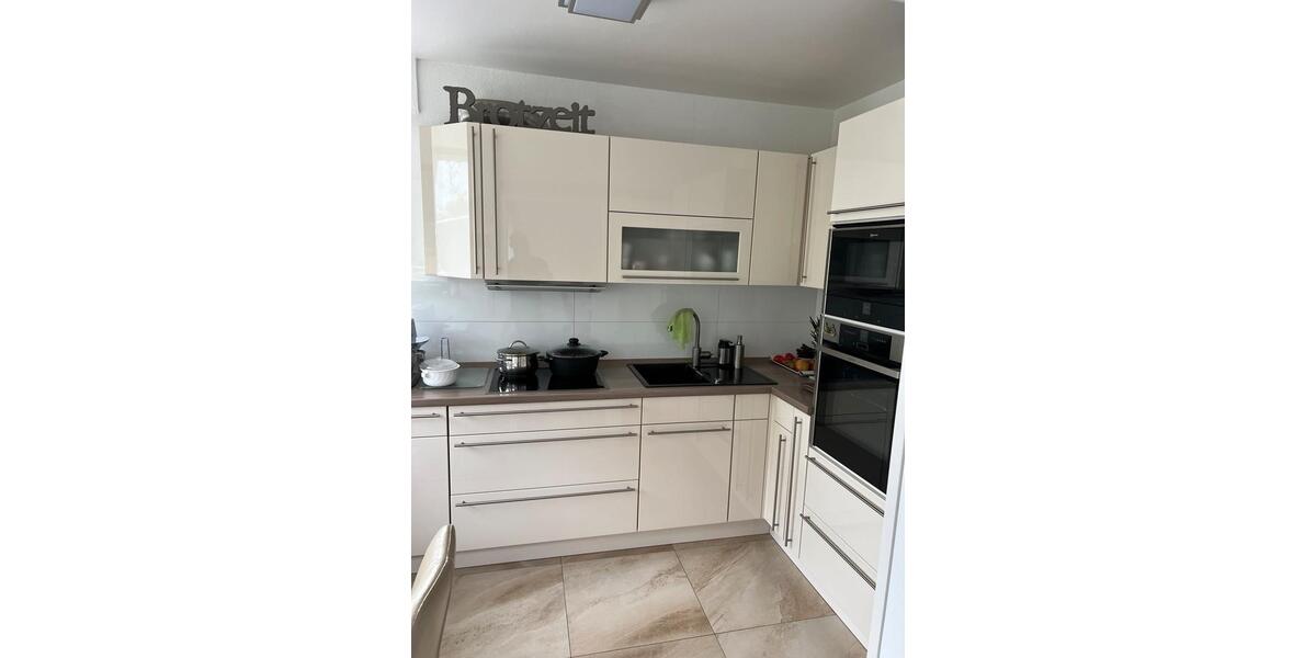 Charmantes 5-Zimmer-Haus mit Garten, Sauna & Doppelgarage 5 zimmer