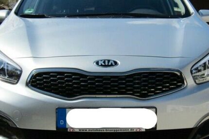 Kia ceed Sportswagon 66.000 km 13.999 € Leverkusen 51381