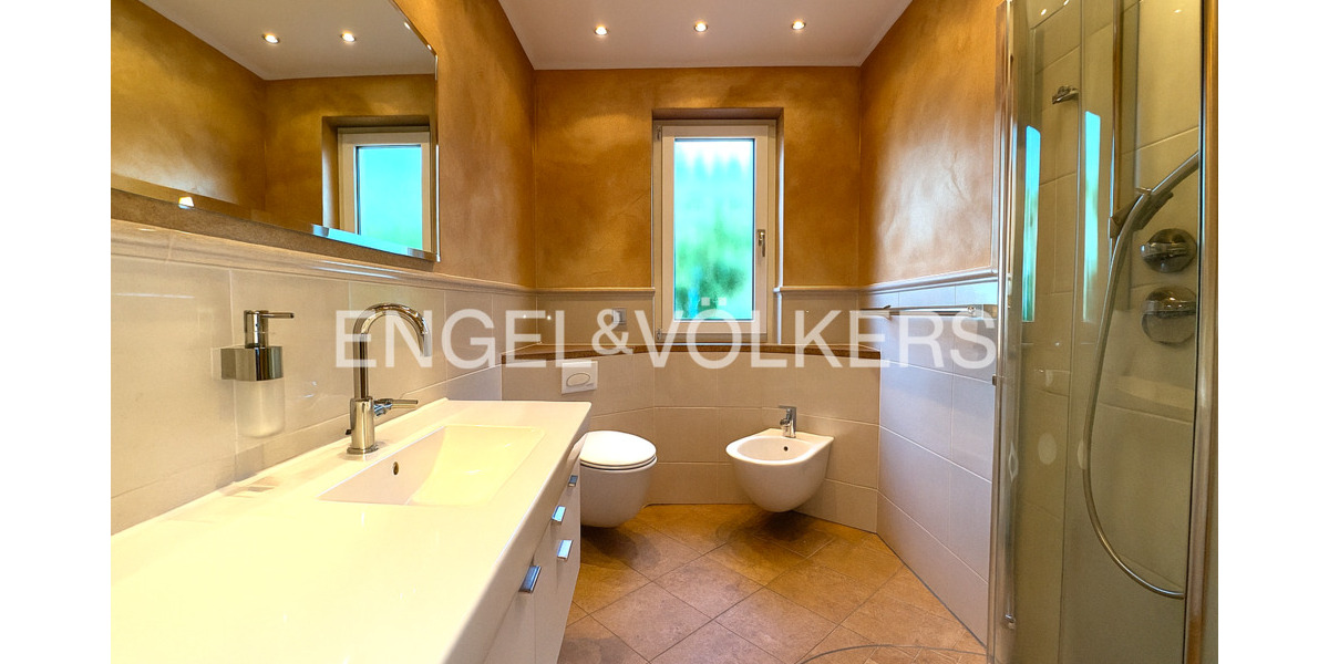 Reihenmittelhaus Haan - 4 Zimmer, 130 m&sup2;, 490.000&euro; | Angebot:23944139