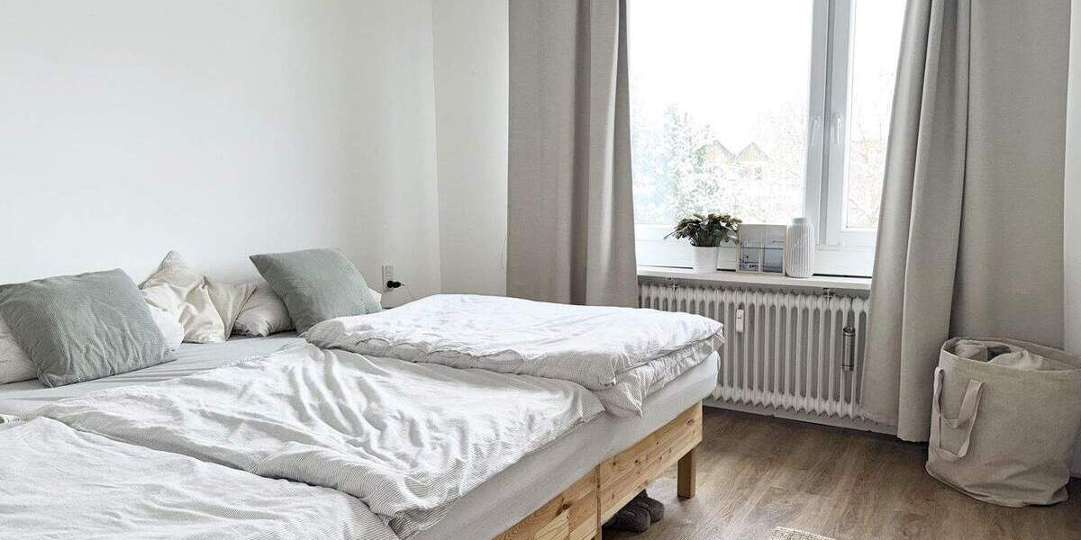 Stilvolle 4-Zimmer-Wohnung im 2. Obergeschoss - nahezu kernsaniert & modern geschnitten 4 zimmer