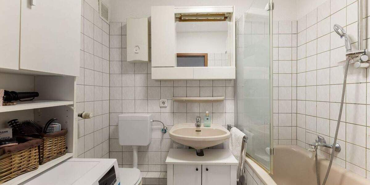 Etagenwohnung Köln Niehl - 3 Zimmer, 83 m&sup2;, 349.000&euro; | Angebot:24825568