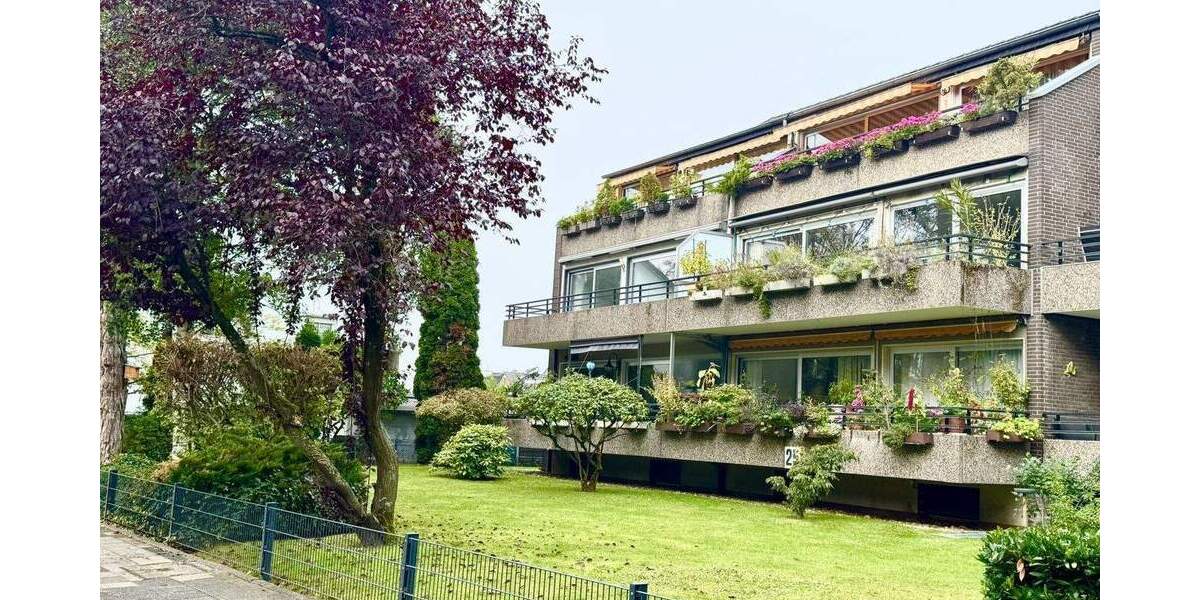 Neuss-Rosellen: 2-Zi-Wohnung mit Wohlfühlfaktor - Kamin, großer Balkon & Garage! 2 zimmer