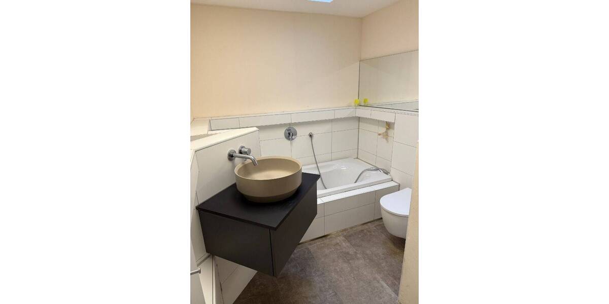 geräumiges Mehrfamilienhaus mit großem Garten für Ihre neuen Mieter! 8 zimmer