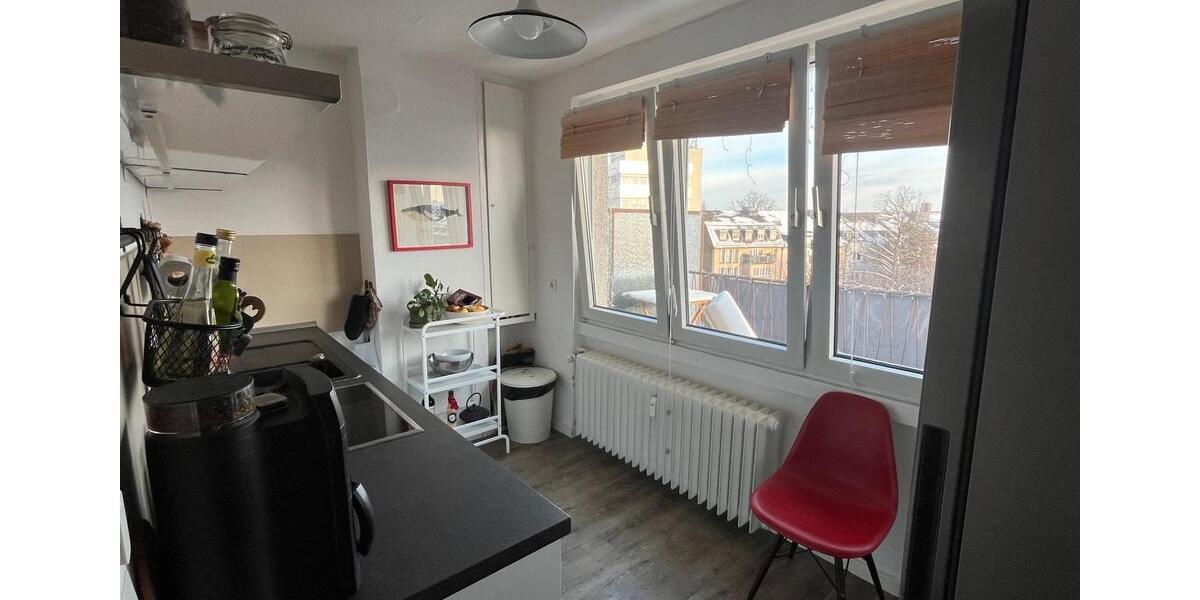 Spacious Rooftop Terrace, Bright Furnished Sublet in Flingern 2.5 zimmer
