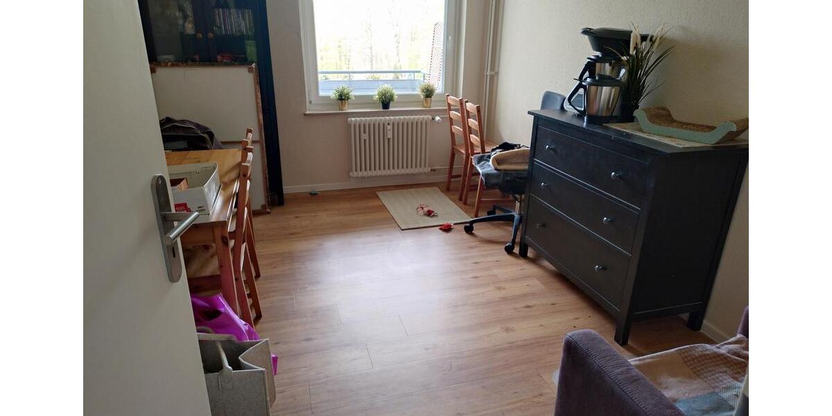 Etagenwohnung Remscheid Gemarkung Bergisch Born - 3 Zimmer, 72 m&sup2;, 503&euro; | Angebot:26335939