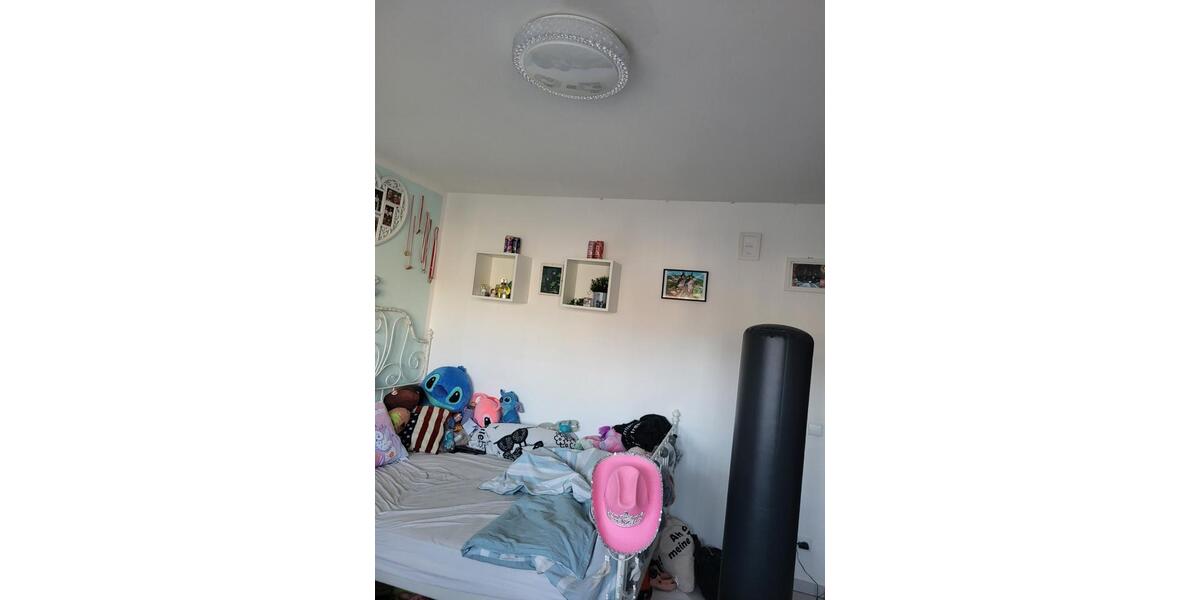 Schöne Etagenwohnung 94 qm mit Garagenstellplatz 4 zimmer