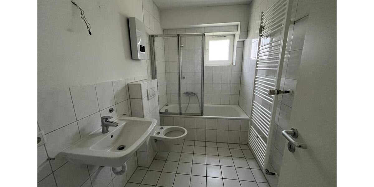 Erdgeschoßwohnung Remscheid Lüttringhausen - 3 Zimmer, 65 m&sup2;, 500&euro; | Angebot:26462521
