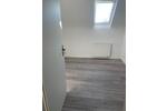 Dachgeschoßwohnung Solingen Aufderhöhe - 4 Zimmer, 80 m&sup2;, 950&euro; | Angebot:25755324