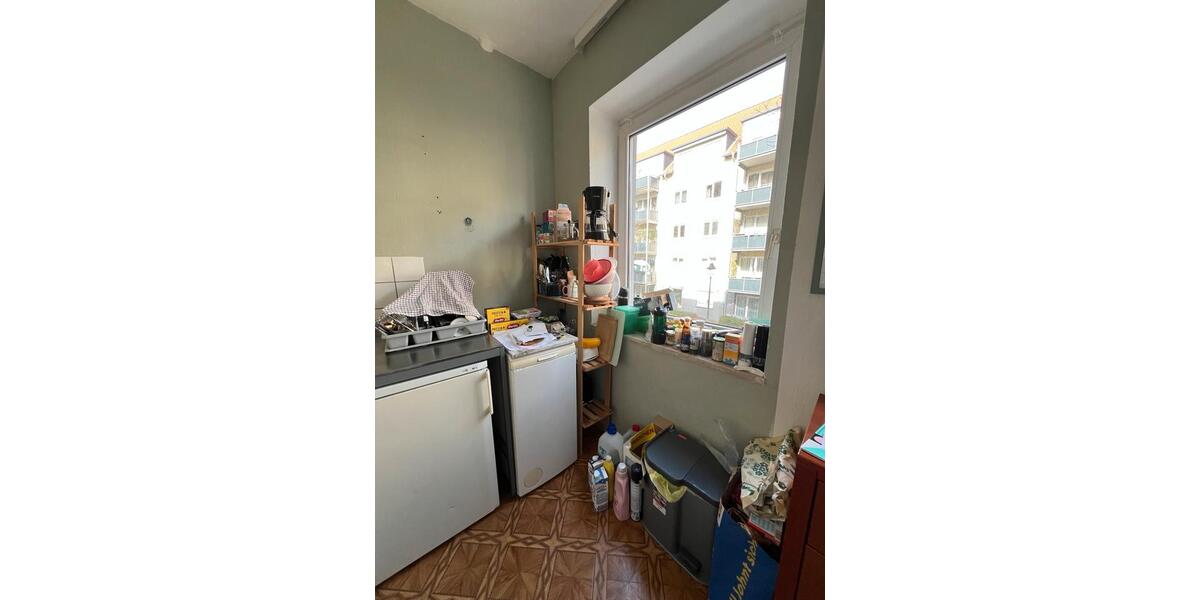 Etagenwohnung Düsseldorf Oberbilk - 1 Zimmer, 28 m&sup2;, 370&euro; | Angebot:25569577