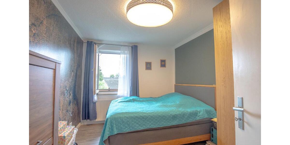 Vollmöblierte 2-Zimmer-Wohnung mit Balkon in zentraler Lage von Neuss-Furth 2 zimmer