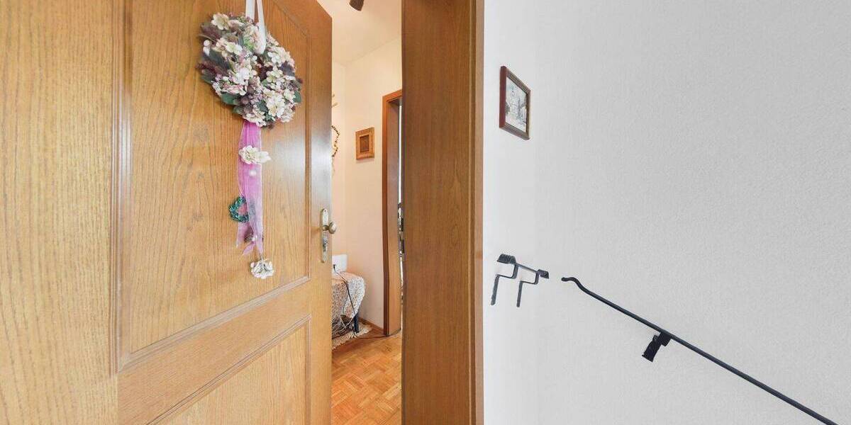 Etagenwohnung Neuss Rosellen - 3 Zimmer, 96 m&sup2;, 319.000&euro; | Angebot:26903784