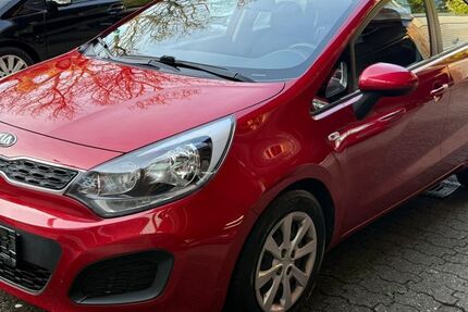 Kia Rio 114.600 km 4.950 &euro; Hürth 50354