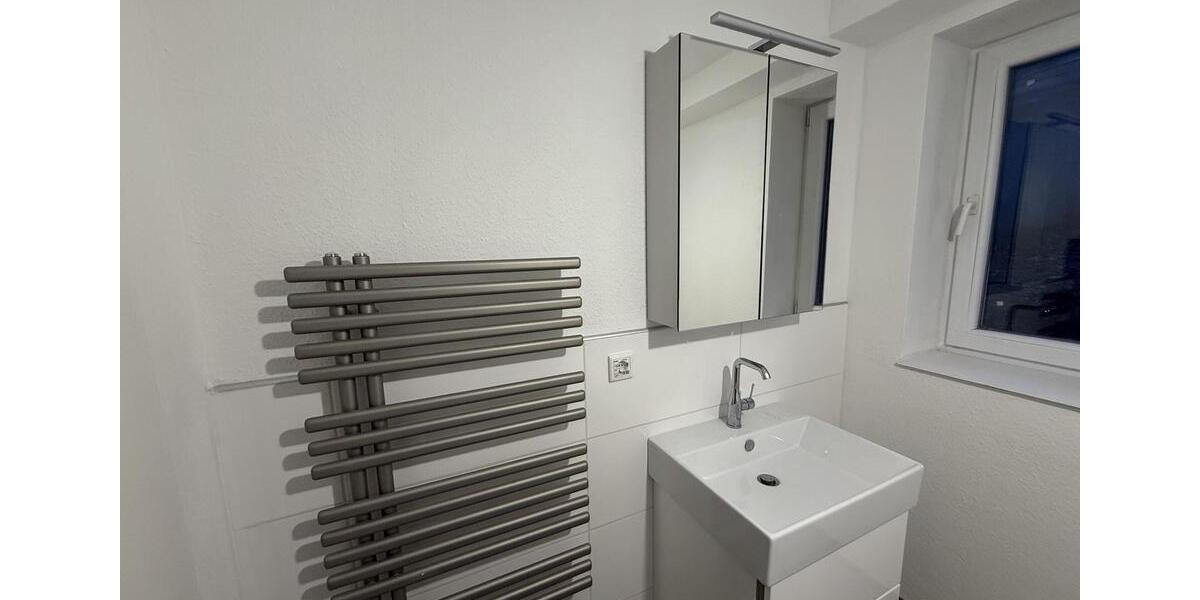 Kernsanierte 3-Zimmer-Wohnung in Nähe des Stadtzentrums 3 zimmer