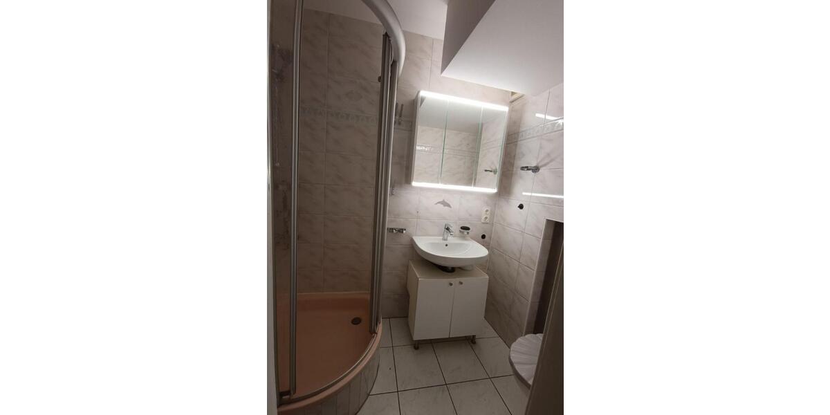 Altersgerechte EG Wohnung, eigene Garten Neuss City zu verkaufen 4 zimmer