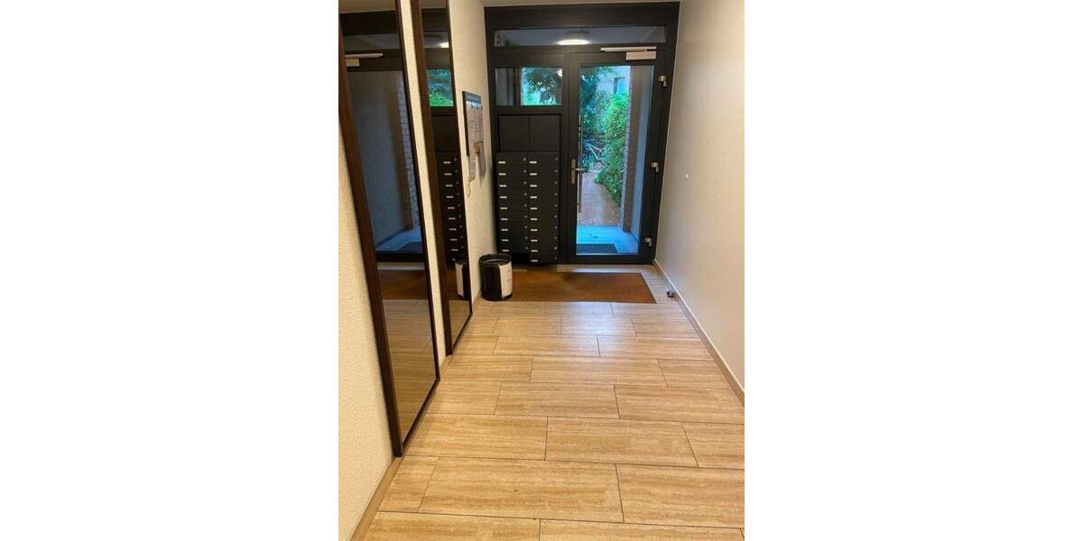 Stadtwohnung in Köln-Sülz: Offene Küche & zentrale Lage an der Luxemburger Straße 1 zimmer