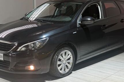 Peugeot 308 76.988 km 9.870 &euro; Köln 50739