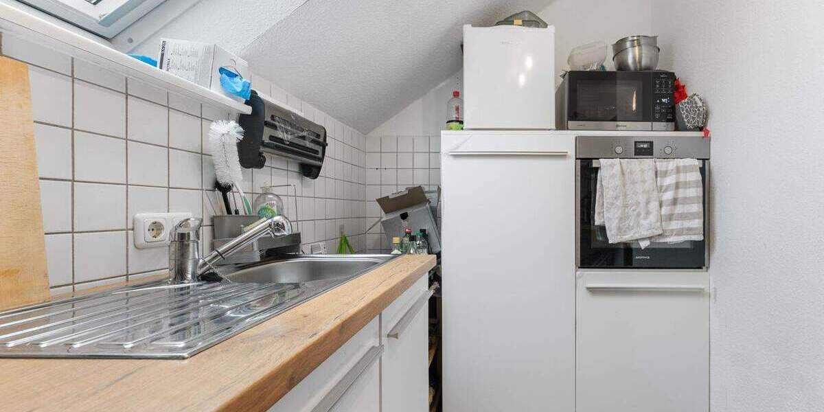 Mehrfamilienhaus, Wohnhaus Odenthal Hüttchen - 8 Zimmer, 251 m&sup2;, 399.000&euro; | Angebot:25387766