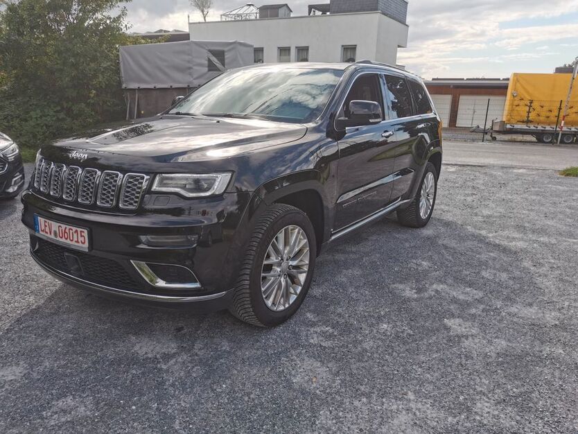 Jeep Grand Cherokee 65.800 km 35.200 € Leverkusen 51373