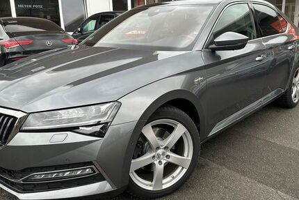 Skoda Superb 117.000 km 22.880 &euro; Düsseldorf 40549