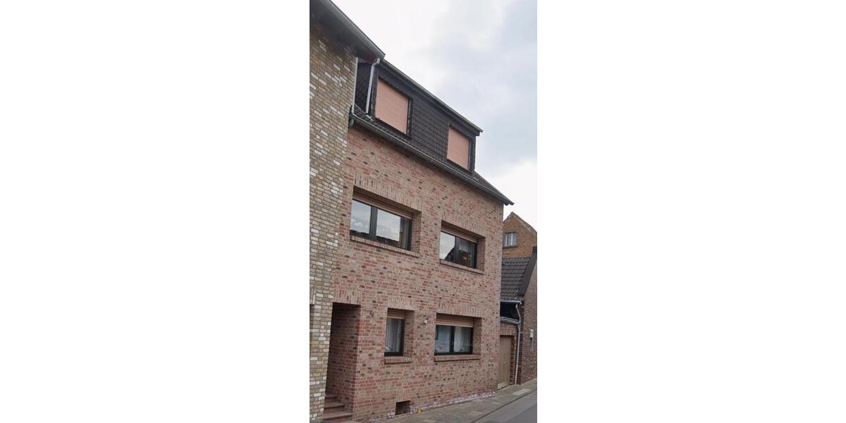 Einfamilienhaus mit Ausbaupotenzial in familienfreundlicher Lage zimmer