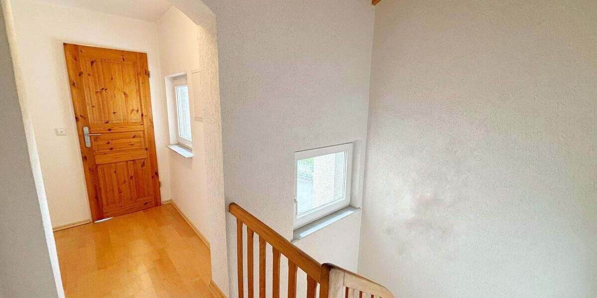 Einfamilienhaus mit großzügiger Ausbaumöglichkeit 6 zimmer