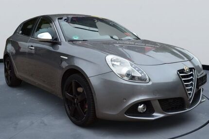 Alfa Romeo Giulietta 110.000 km 9.400 &euro; Bergisch Gladbach 51469