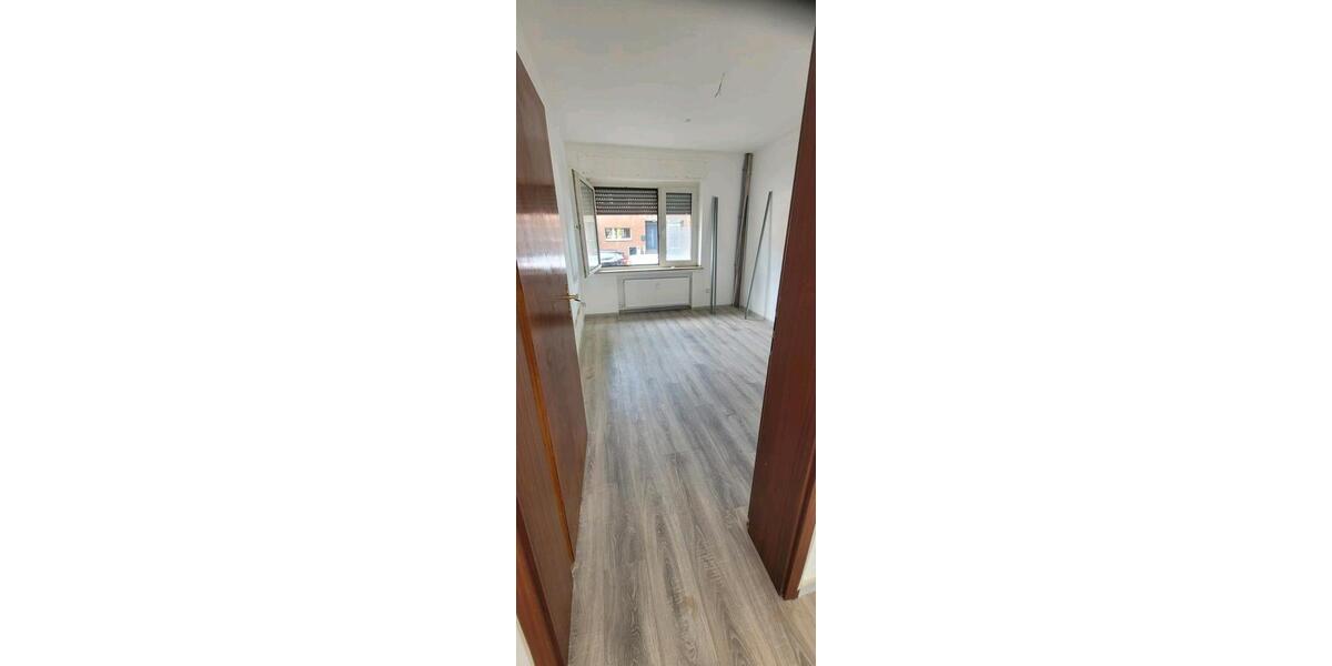 Erdgeschoßwohnung Wesseling - 5 Zimmer, 100 m&sup2;, 1.400&euro; | Angebot:25612799