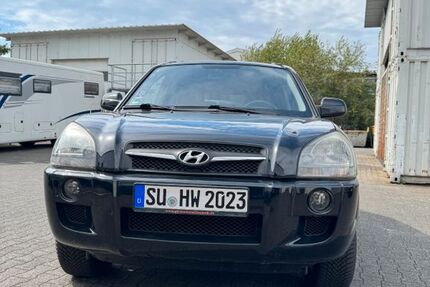 Hyundai TUCSON 115.400 km 4.900 &euro; Niederkassel 53859