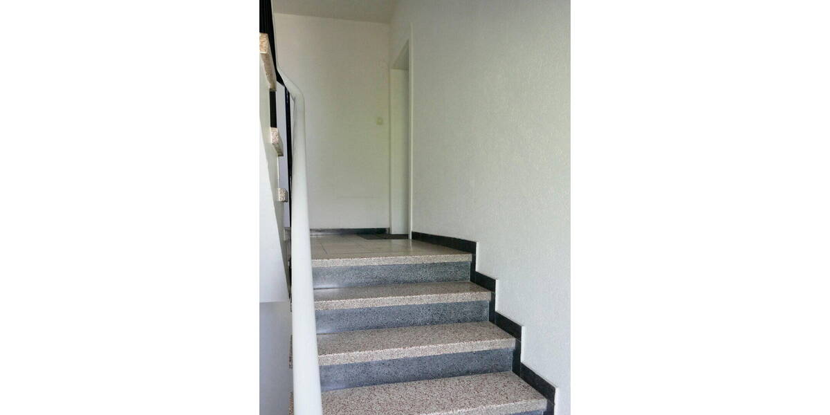 Etagenwohnung Düsseldorf Bilk - 3 Zimmer, 77 m&sup2;, 349.000&euro; | Angebot:26402212