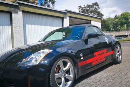 Nissan 350Z 96.000 km 15.900 € Köln 50769