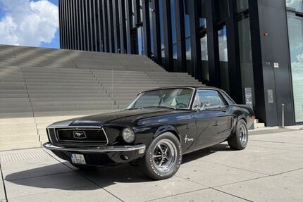 Ford Mustang 98.000 km 30.900 &euro; Düsseldorf 40221