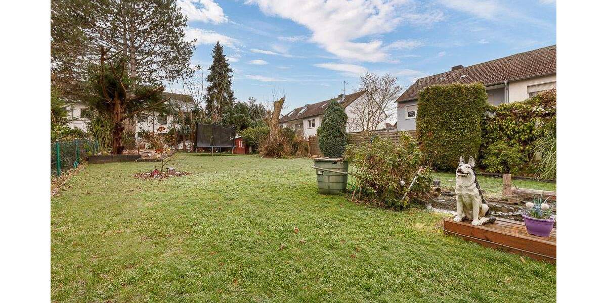 Solides 3-Familienhaus in ruhiger Lage von Pulheim - im südlichen Bereich von Stommeln 8 zimmer