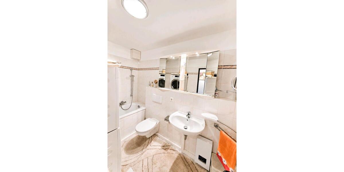 Etagenwohnung Solingen Mitte - 3 Zimmer, 83 m&sup2;, 243.000&euro; | Angebot:27109944