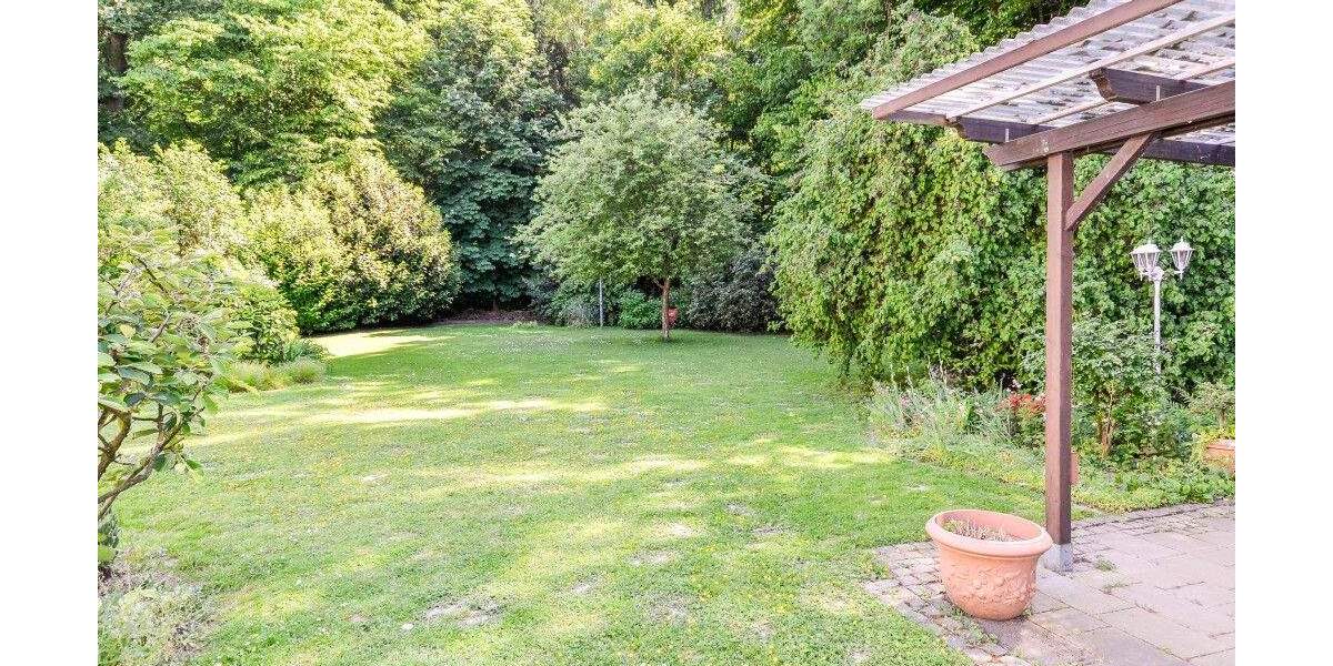 Mehrfamilienhaus, Wohnhaus Leverkusen Lützenkirchen - 6 Zimmer, 146 m&sup2;, 550.000&euro; | Angebot:23986761